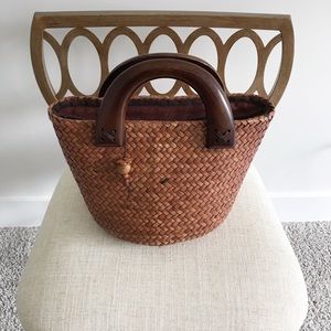 Cute woven handbag!